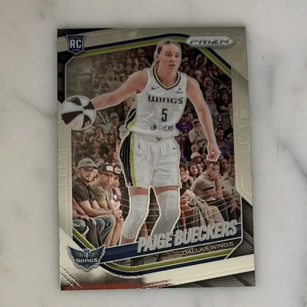 2025 Panini Prizm WNBA Paige Bueckers #5 Silver Base RC